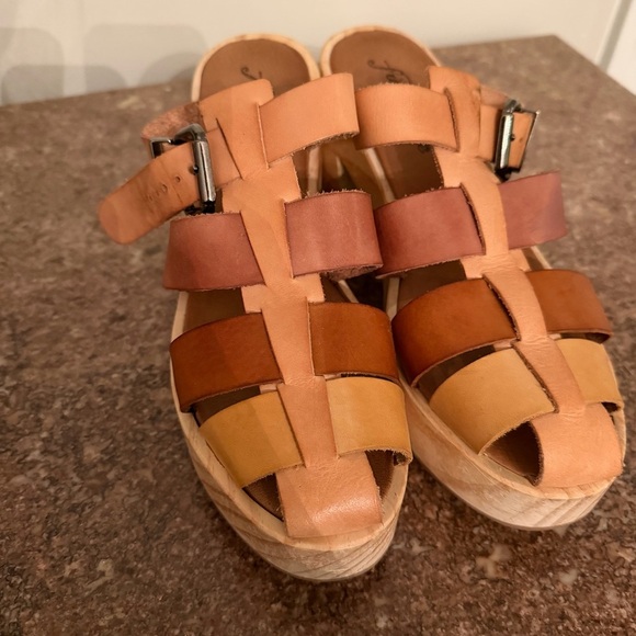 NWOT Free People Bellevue Clog in River Multi Heeled Slip On Sandals Size 38/8 - Picture 3 of 6